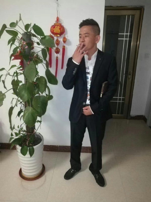 男人三十而立的第二张照片--南宁相亲服务中心