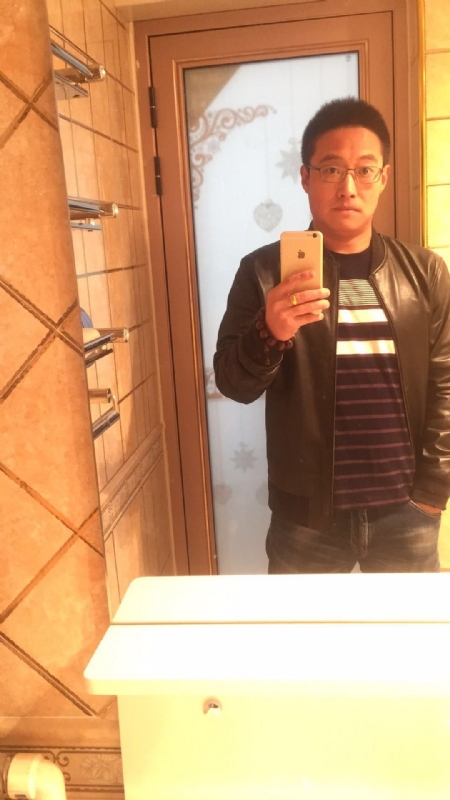 华灯初下的第一张照片--南宁相亲服务中心