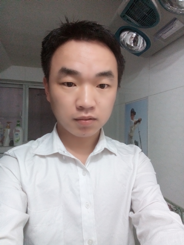 夜凉露沾衣的第二张照片--南宁相亲服务中心