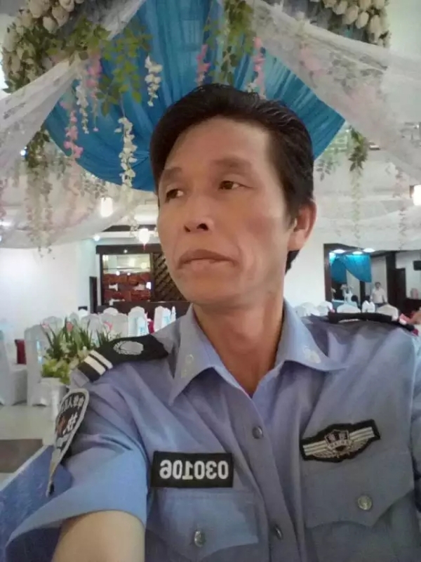 卧窗听雨的第二张照片--南宁相亲服务中心