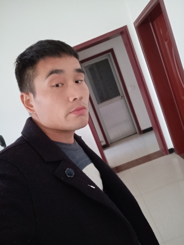 醒醒吧兄弟的第一张照片--南宁相亲服务中心