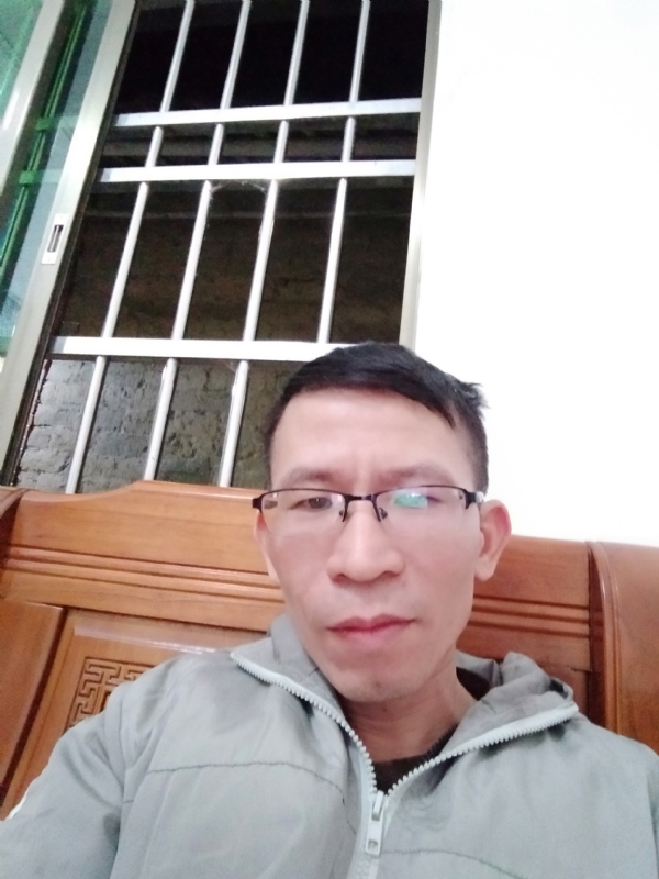 奋斗的第一张照片--南宁相亲服务中心