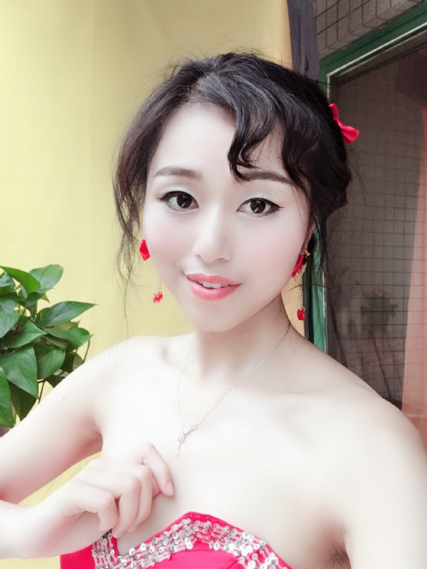 薇薇的第二张照片--南宁相亲服务中心