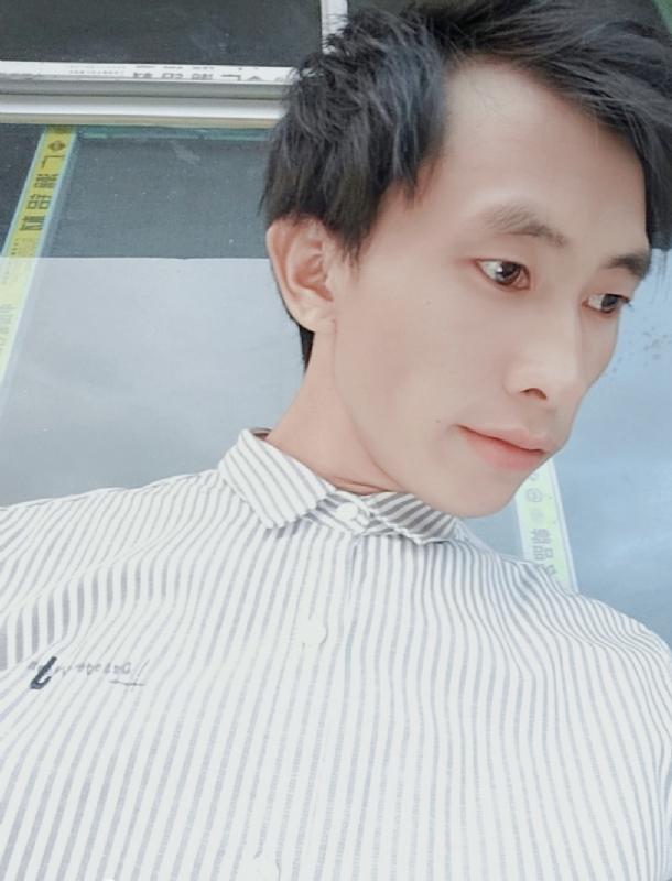 寻找下一个路口的第一张照片--南宁相亲服务中心