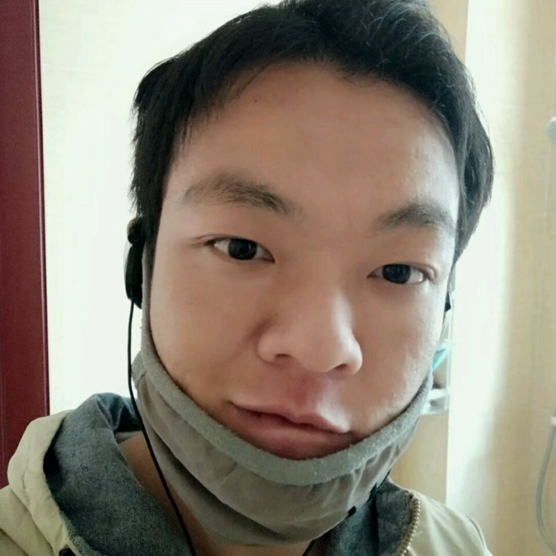 泡沫哭泣的第一张照片--南宁相亲服务中心