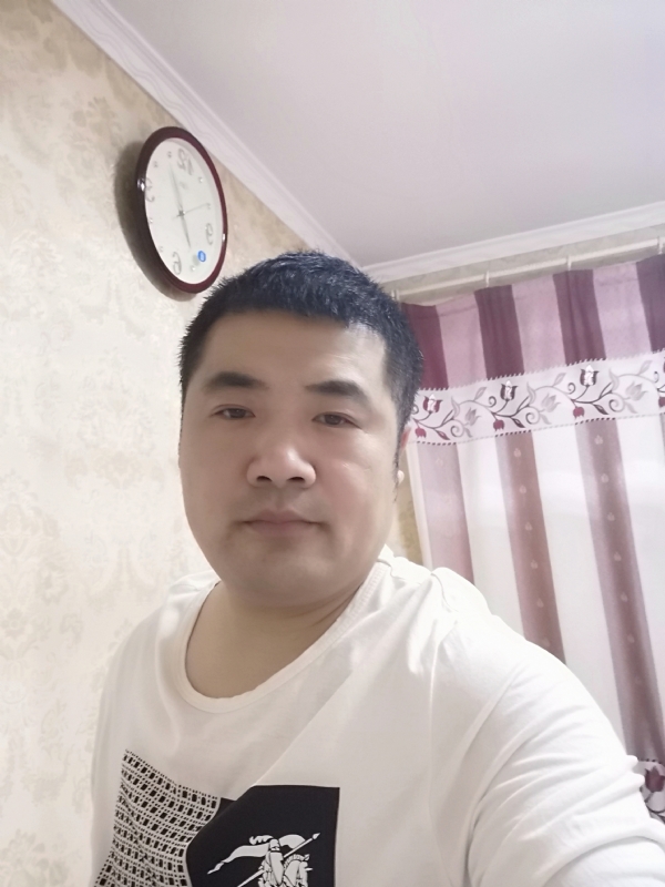 爱你的眼睛的第一张照片--南宁相亲服务中心