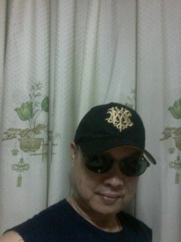 时尚厨男的第一张照片--南宁相亲服务中心