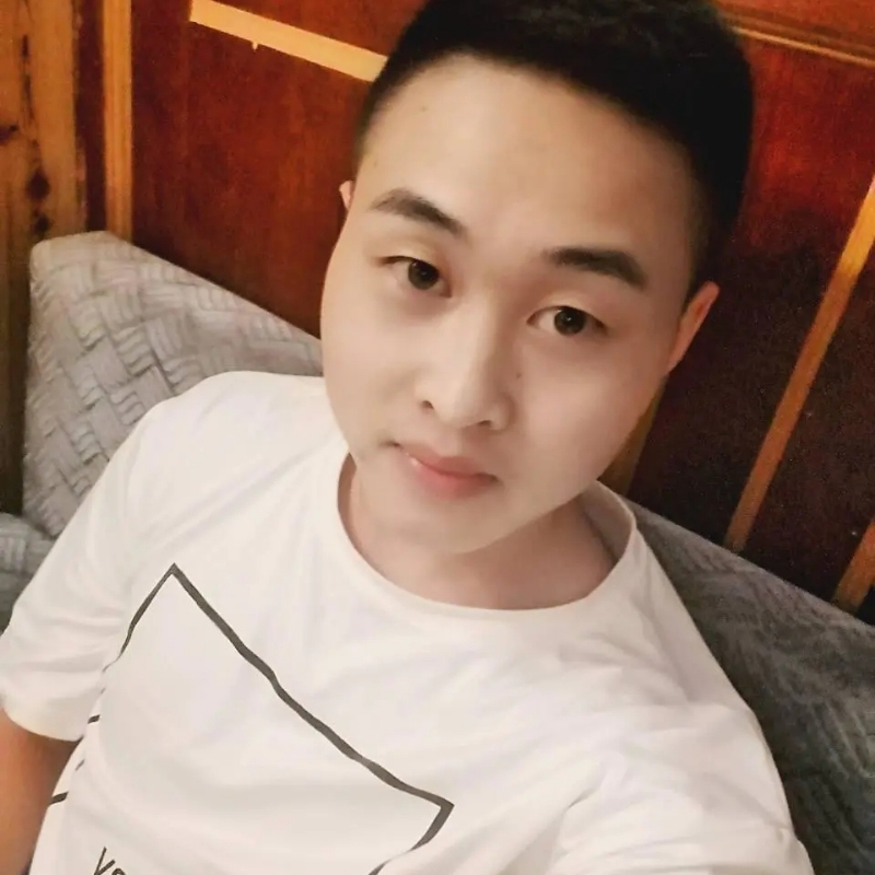 娃娃脸小爸爸的第一张照片--南宁相亲服务中心
