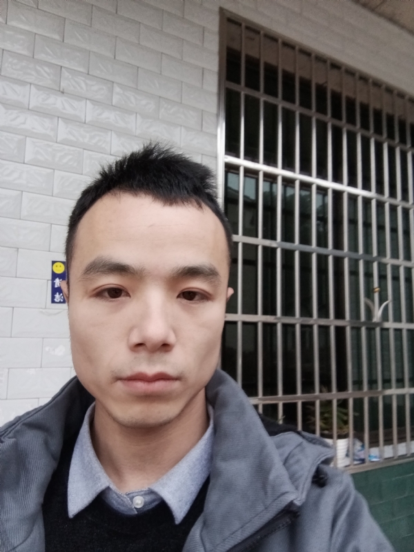 笑得那么开心的第二张照片--南宁相亲服务中心
