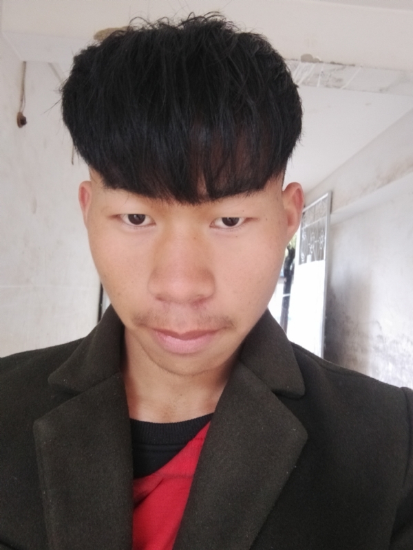 少年不在少的第一张照片--南宁相亲服务中心