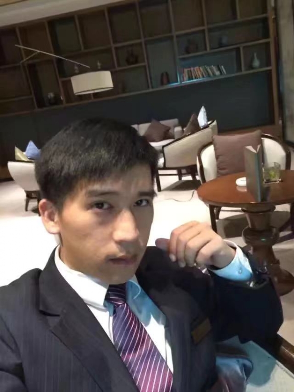 一条孤独的鱼的第二张照片--南宁相亲服务中心
