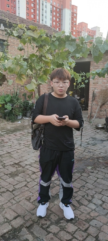 辛禹的第二张照片--南宁相亲服务中心