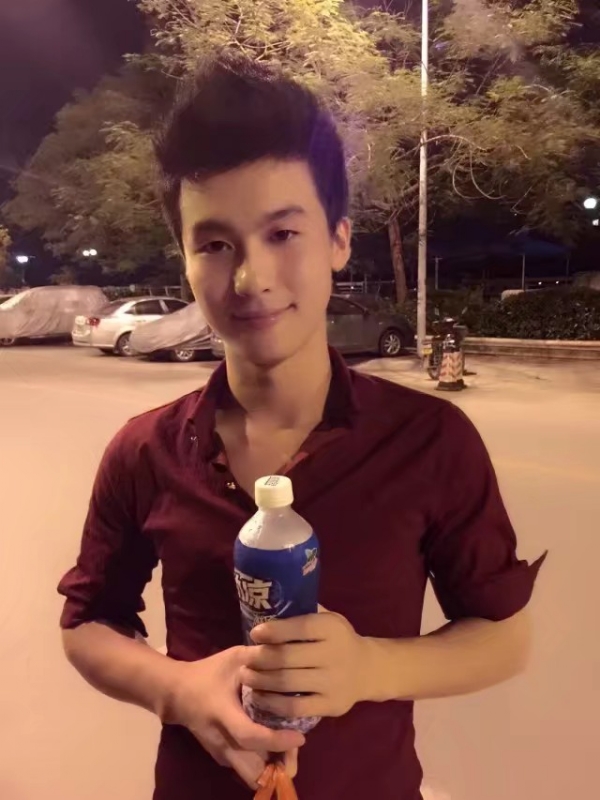 皮特王的第三张照片--南宁相亲服务中心