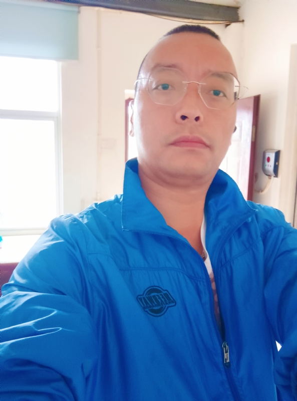 通海混混的第一张照片--南宁相亲服务中心