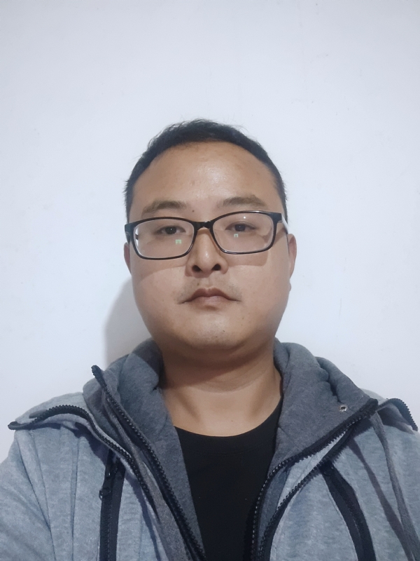 爱在一瞬间的第一张照片--南宁相亲服务中心