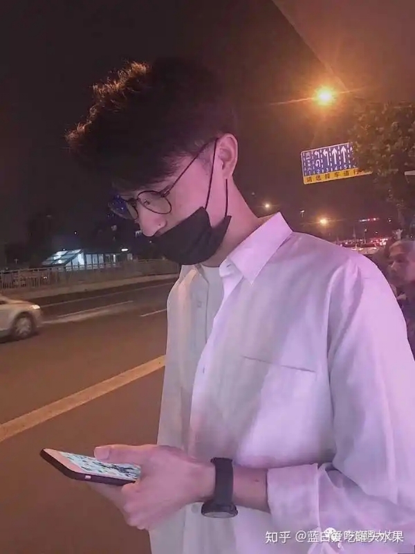 情圣的第一张照片--南宁相亲服务中心