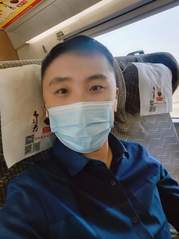 孤独的小屁猪的第二张照片--南宁相亲服务中心