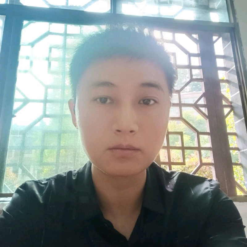 枫叶的第一张照片--南宁相亲服务中心