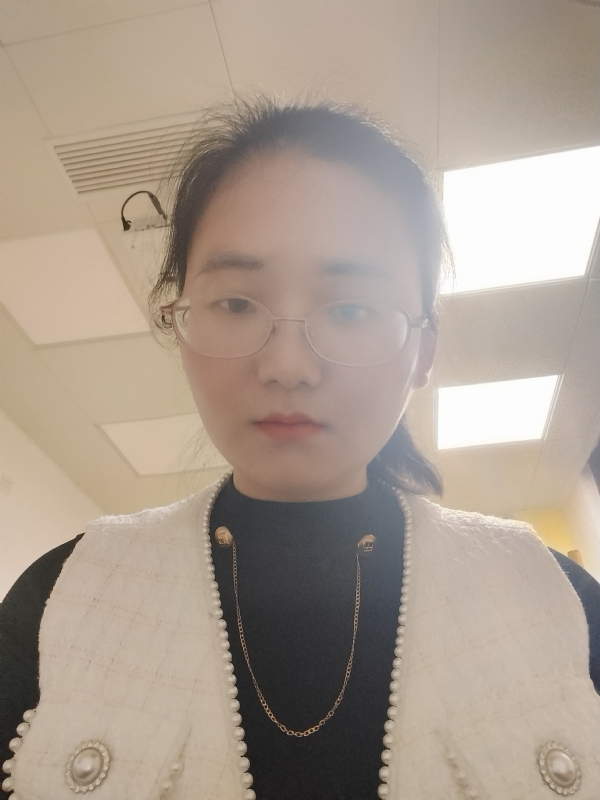 闲敲棋子的第一张照片--南宁相亲服务中心