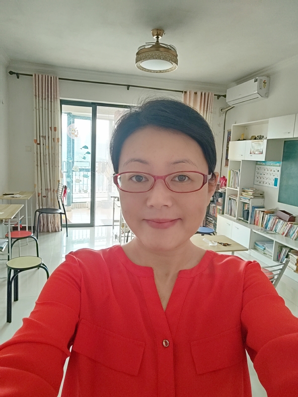 丽华的第二张照片--南宁相亲服务中心
