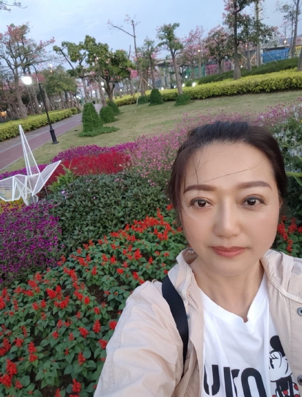 m云朵的第一张照片--南宁相亲服务中心