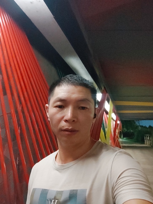夜猫的第一张照片--南宁相亲服务中心