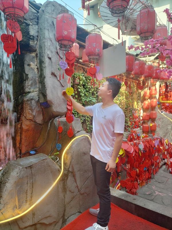 时间不语的第一张照片--南宁相亲服务中心
