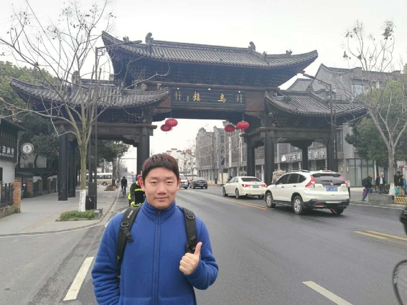 秋风秋雨的第一张照片--南宁相亲服务中心