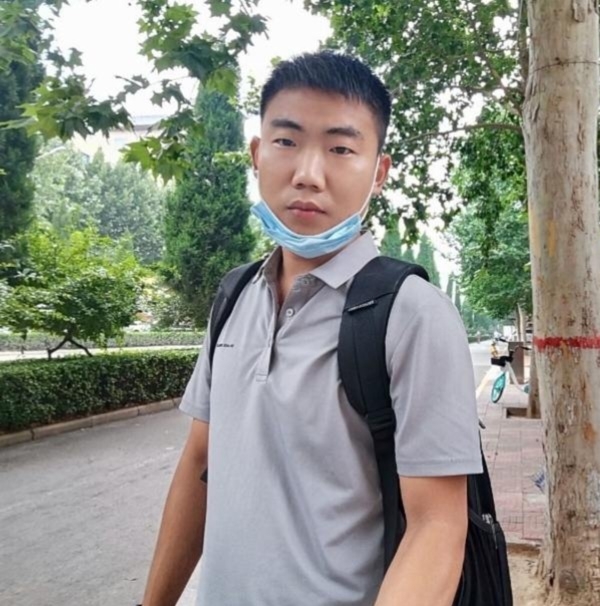 90年男征婚的第一张照片--南宁相亲服务中心