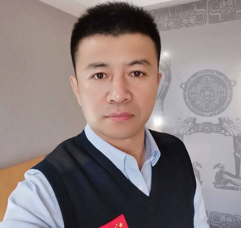 生在红旗下的第二张照片--南宁相亲服务中心