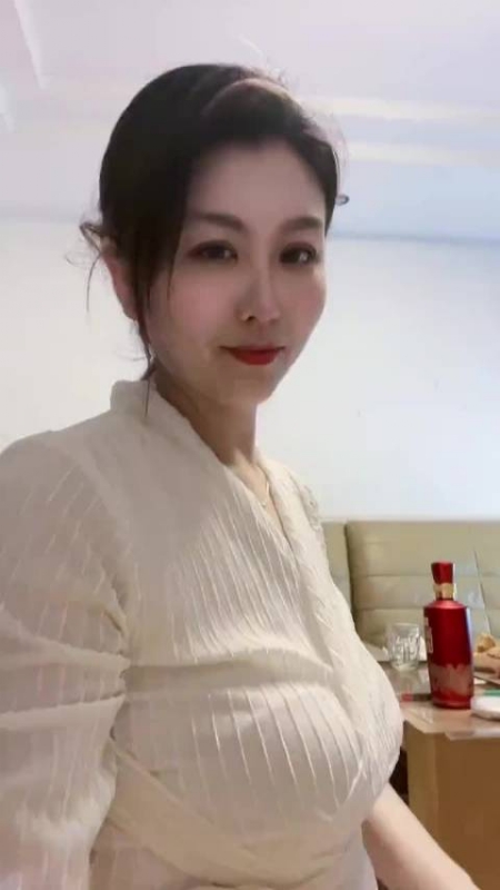 钕钕的第一张照片--南宁相亲服务中心